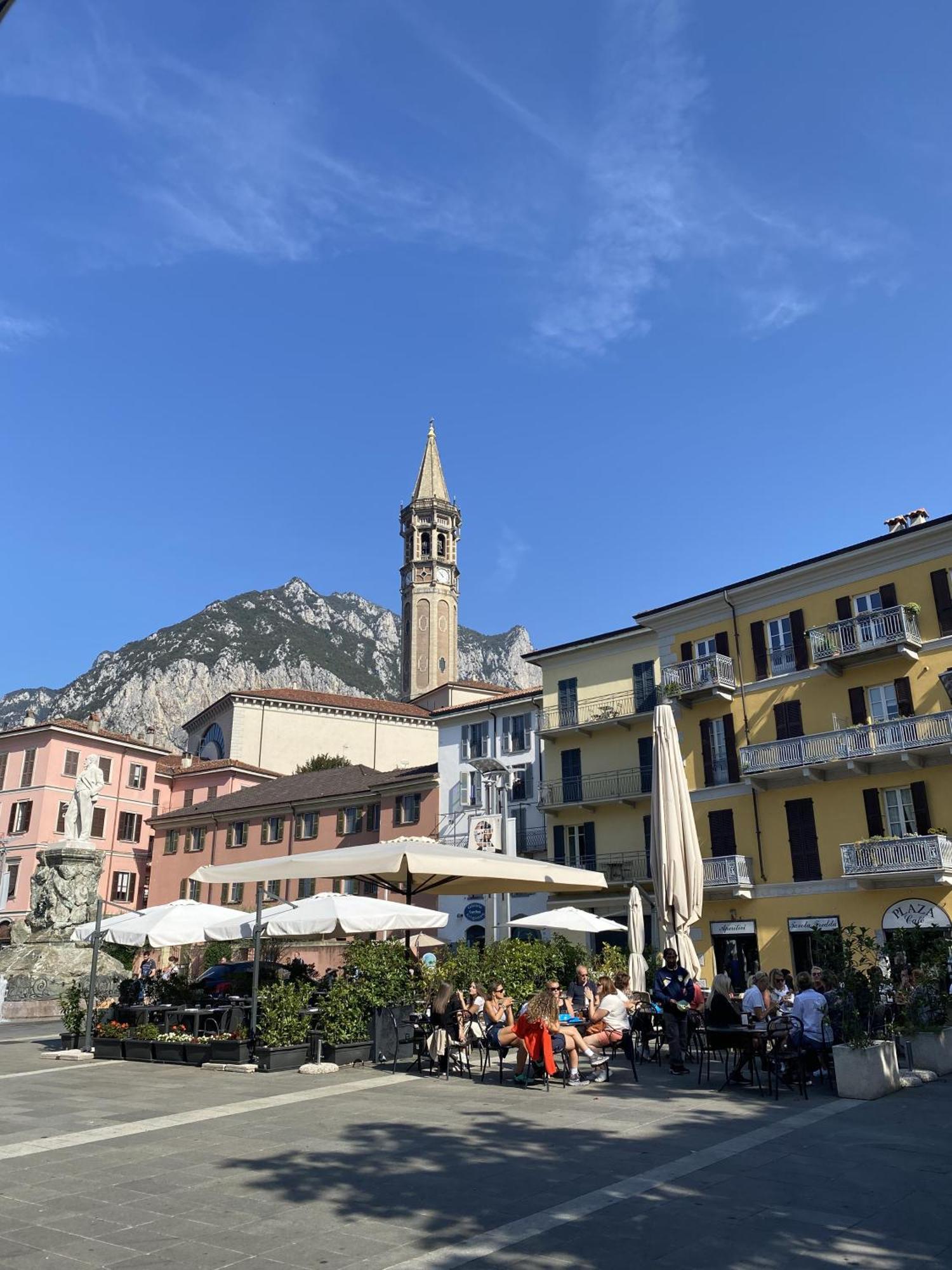 Lake Front Apartments, Lecco Buitenkant foto